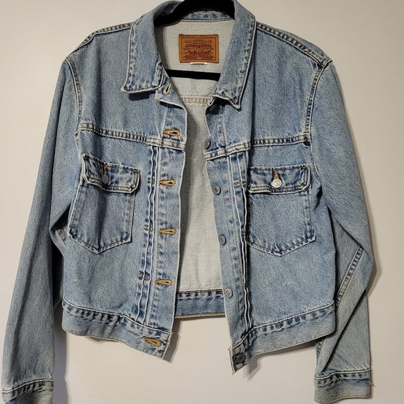 Vintage Levi's Buckle Back Denim Jean Jacket - Picture 3 of 16